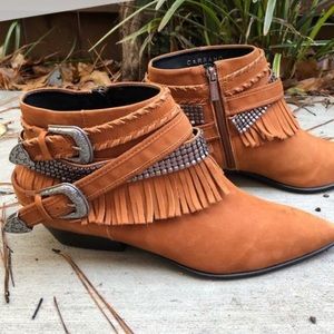 Carrano Myra Nubuck Leather Fringe Buckled Bootie size 9 SUEDE